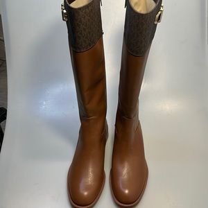 Make: Michael Kors Brand without tags New size 8 boots